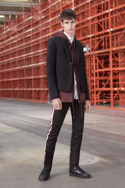 Look 4